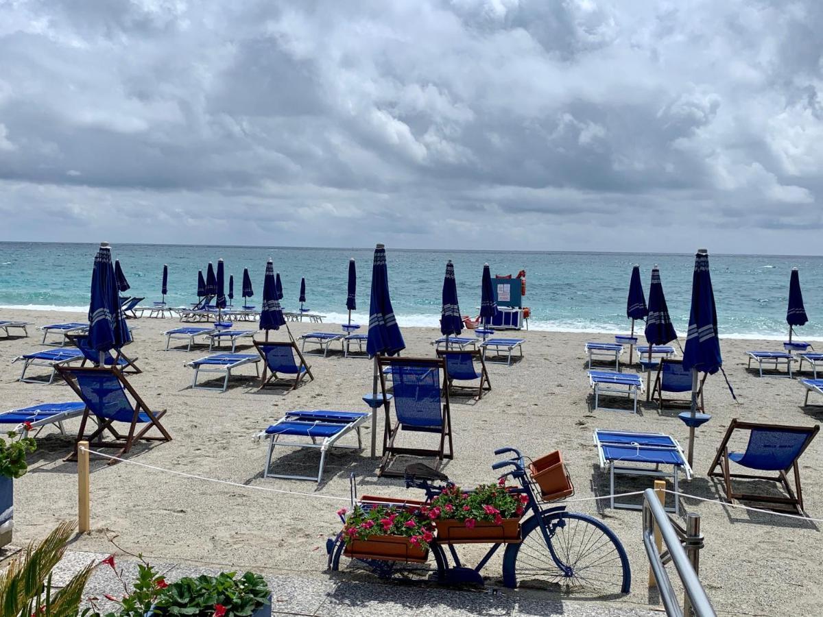 Hotel Mare Inn Finale Ligure Bagian luar foto