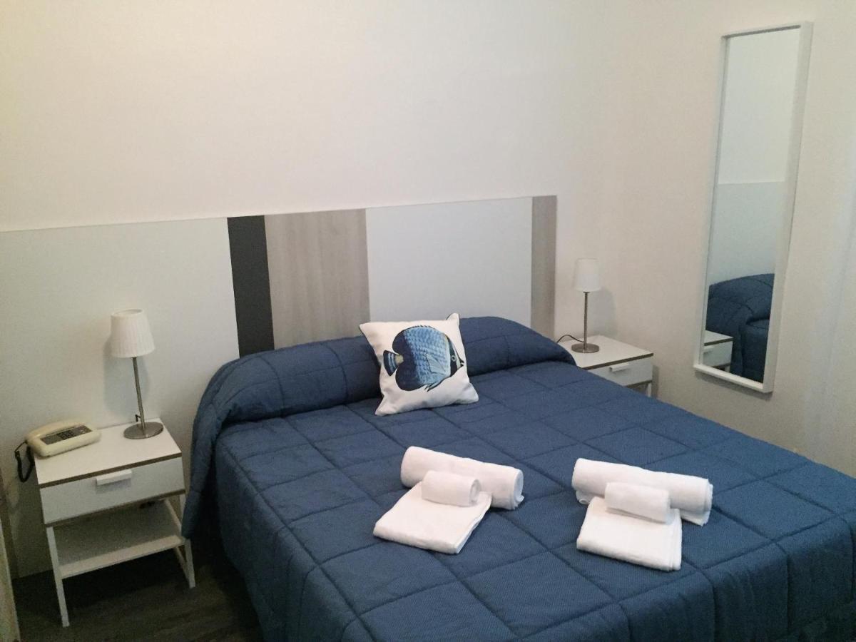 Hotel Mare Inn Finale Ligure Ruang foto